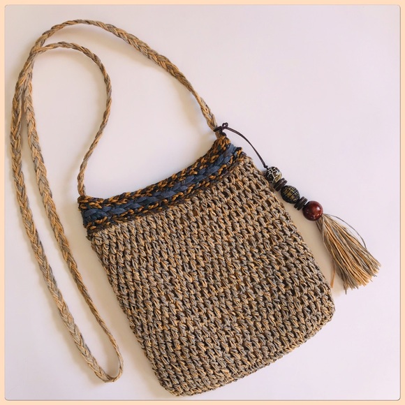 Boutique Handbags - HP Boho Blue/Tan Woven Straw Crossbody Bag